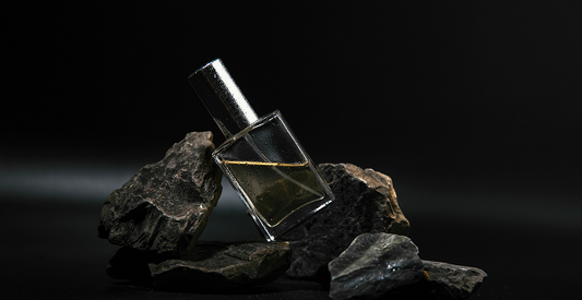 Body mist— A light, refreshing spray for everyday freshness without the heaviness of perfume.